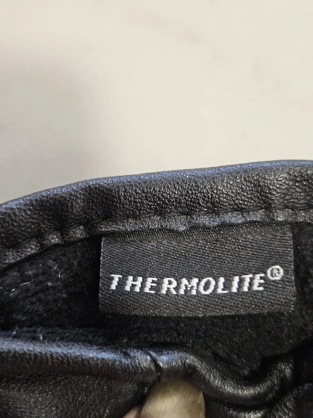 Thermolite youth black